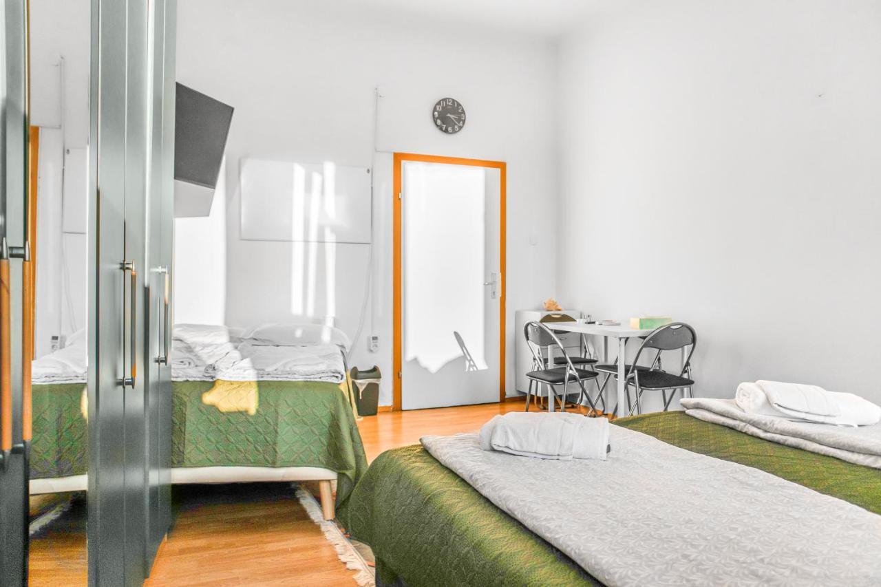 Appartement Joyful 2br Apt. @ Millenium Tower And The Danube Wenen
