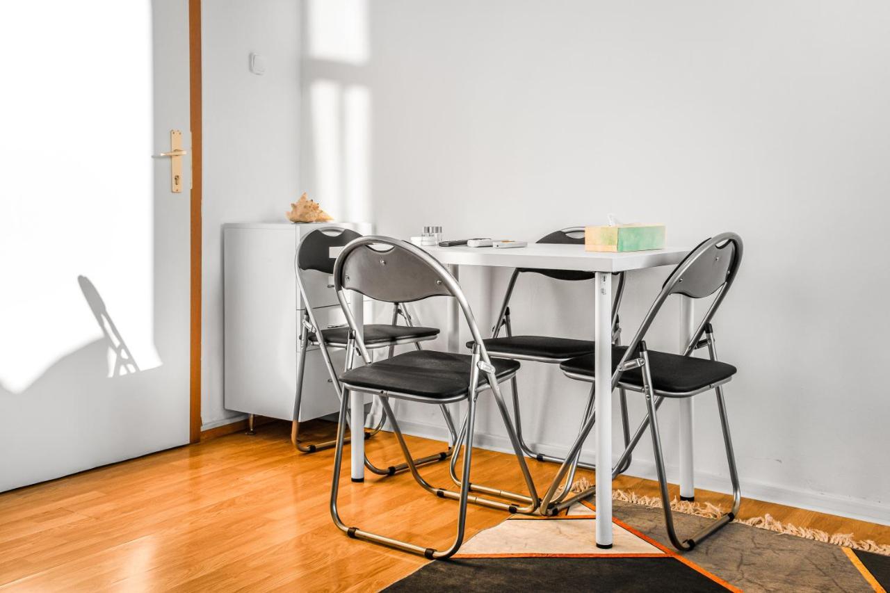 Joyful 2br Apt. @ Millenium Tower And The Danube Wenen